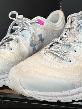 Under Armour Women's White Athletic Sneakers with Pink Eyelet and Speckle